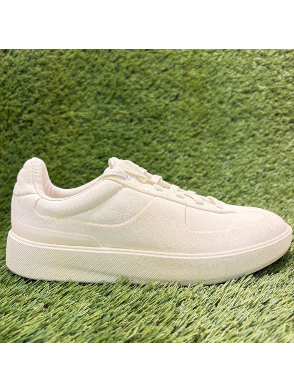 lululemon Cityverse Womens Size 7.5 Triple White Athletic Leather Shoes Sneakers